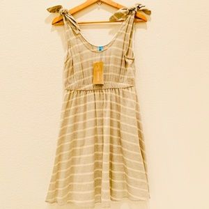 🆕 Francesca’s Collection Dress
